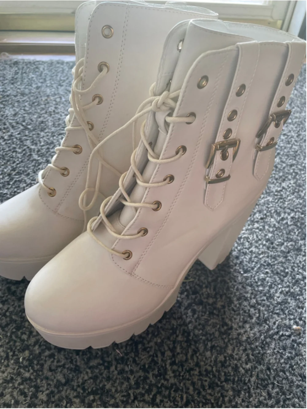 Women's White Platform Lace-Up Buckle Boots